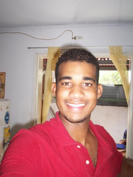Moi en trin de te sourir